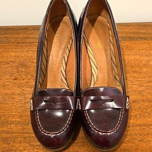 SPERRY TOP SIDER HEELS